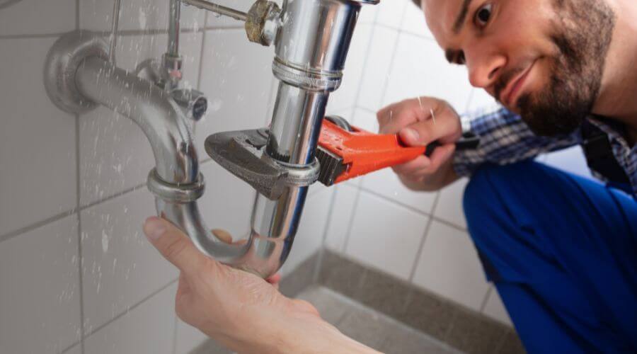 Professional same day plumber services in Bushnell, IL